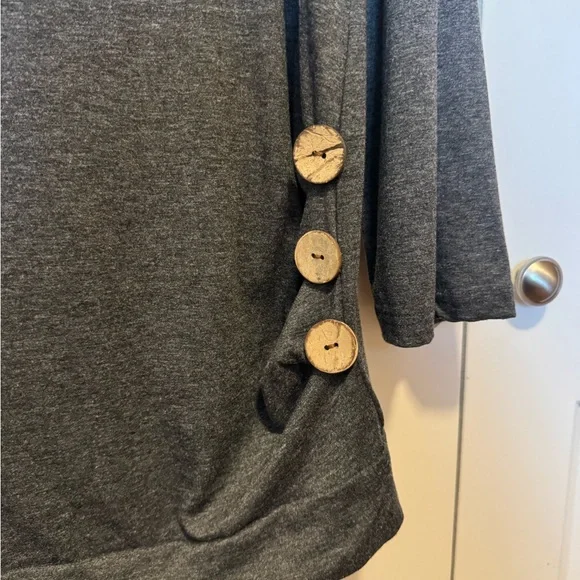 Grey Long Sleeve Tunic Top – Women’s XL – Side Button Detail - Picture 2 of 4